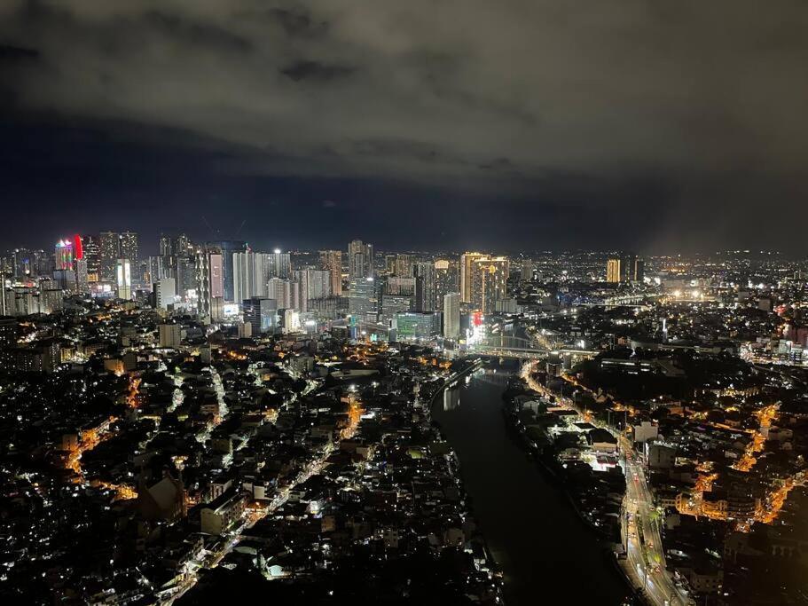 Appartamento The Serene Escape Rockwell Makati City View 1Br Manila Esterno foto